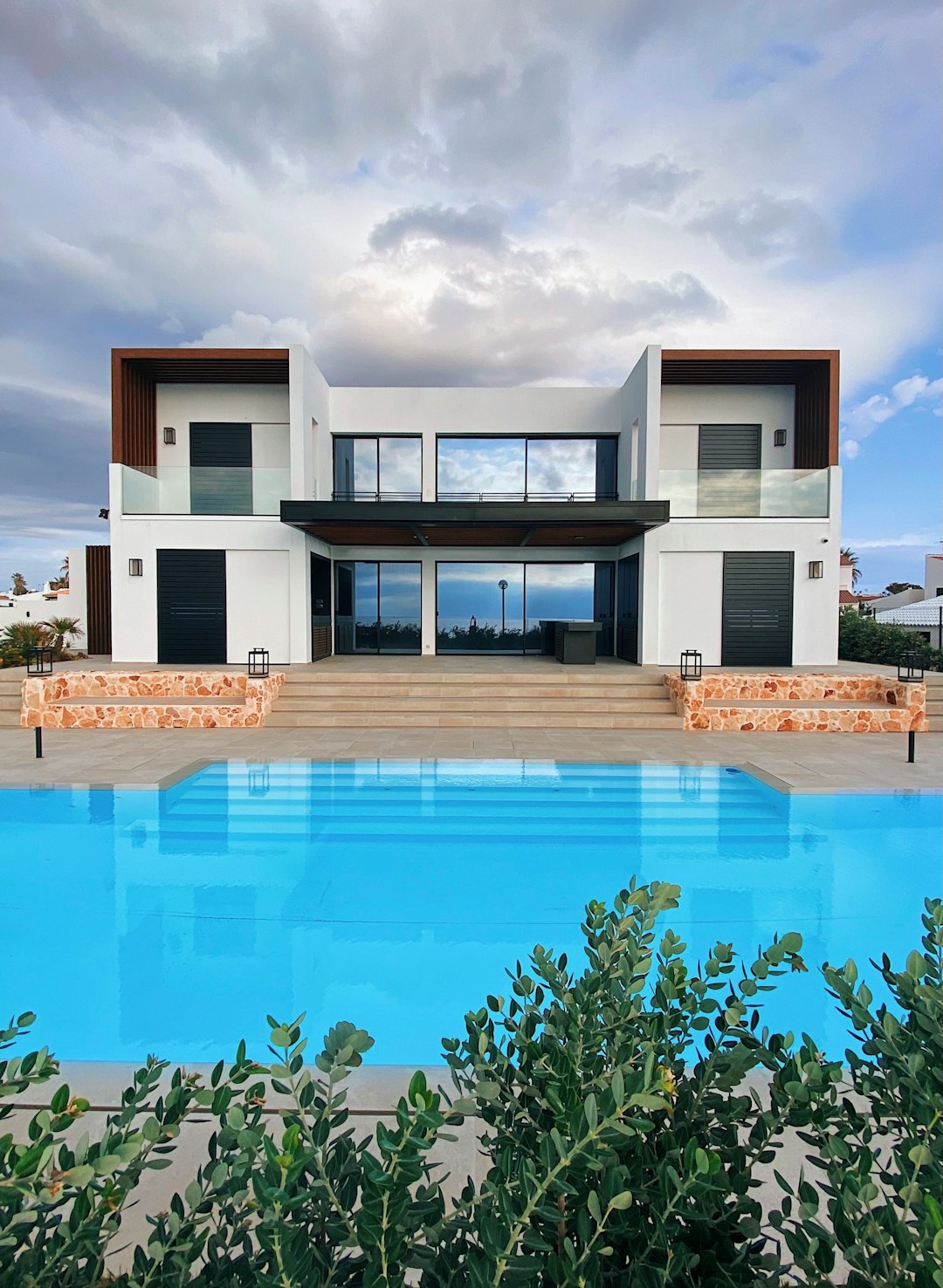 Contact Summer House